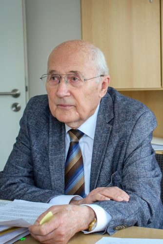Hans Höflich zeigt Leistungen
